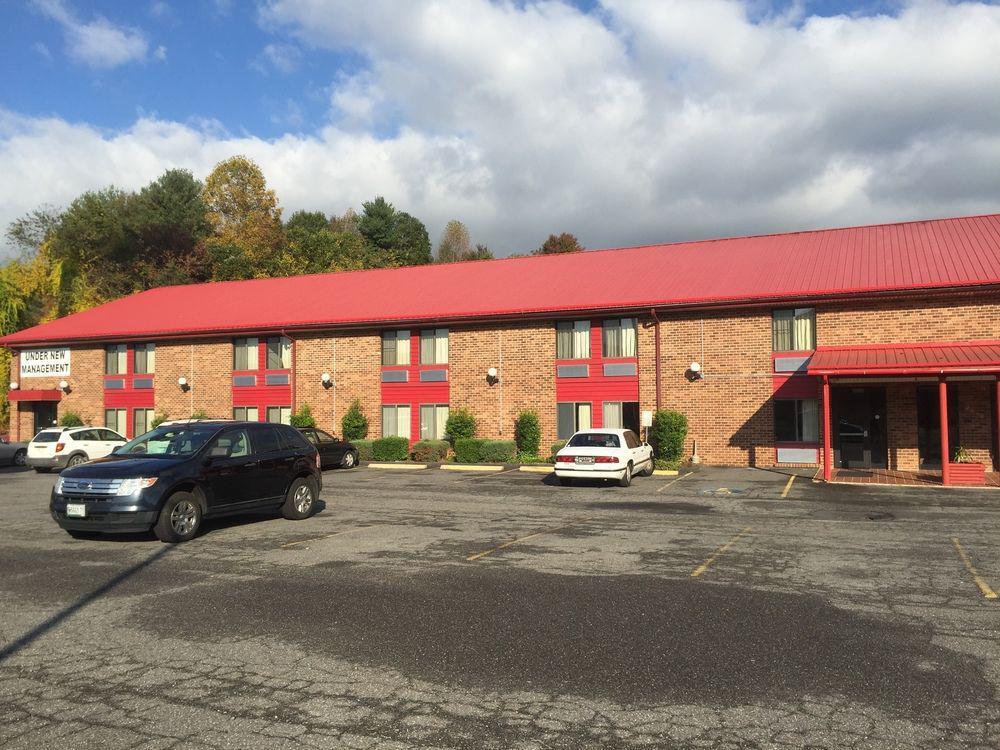 Red Roof Inn Hillsville Buitenkant foto