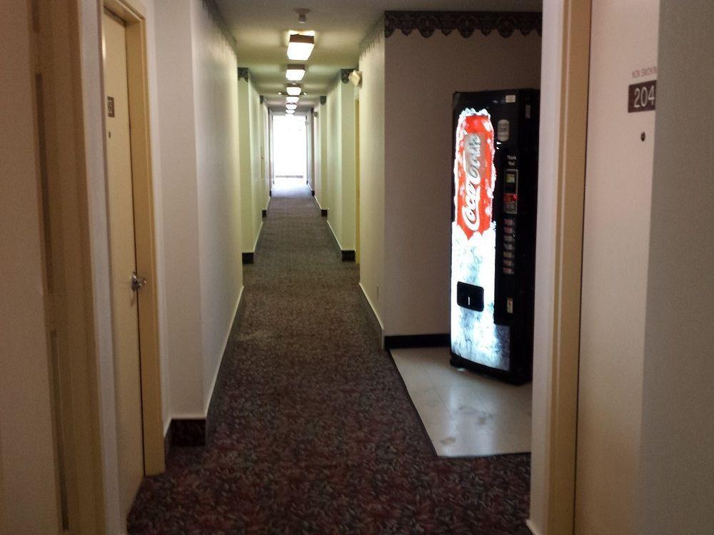 Red Roof Inn Hillsville Buitenkant foto
